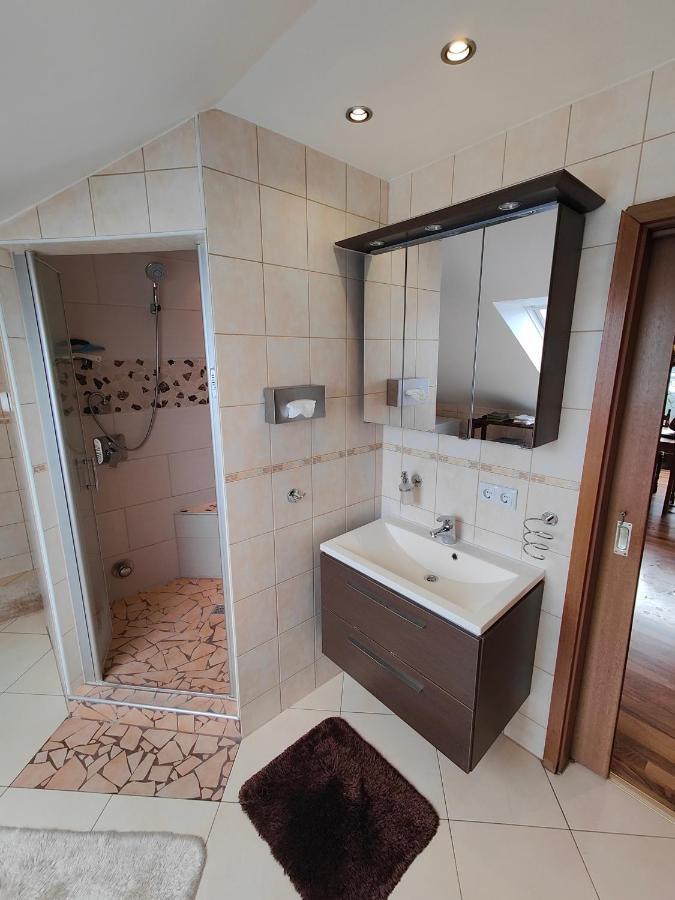 Komfort Ferienwohnung Biene Saarbrücken Exterior foto